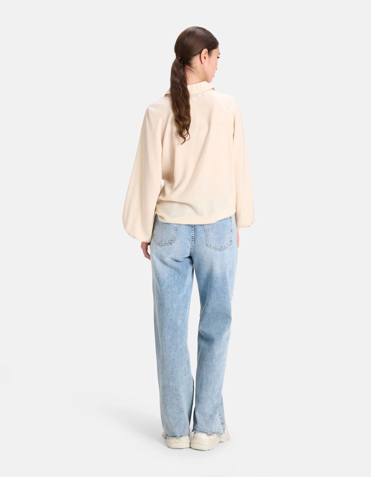 Soepelvallende Blouse Gebroken Wit 3 Soepelvallende Blouse Gebroken Wit - Afbeelding 3