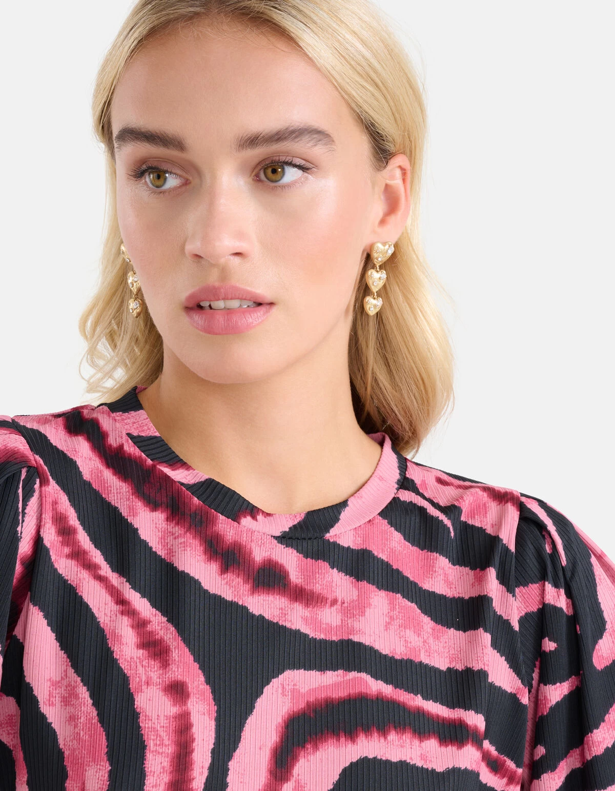 Multi Heart Oorbellen Goud 2 Multi Heart Oorbellen Goud - Afbeelding 2