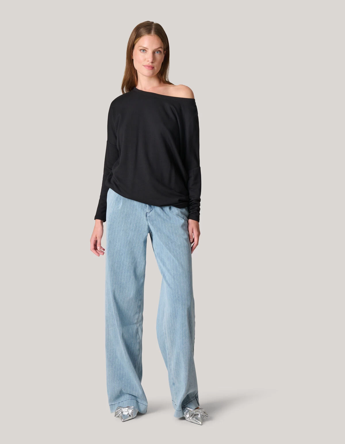Basis Oversized Top Zwart 1 Basis Oversized Top Zwart