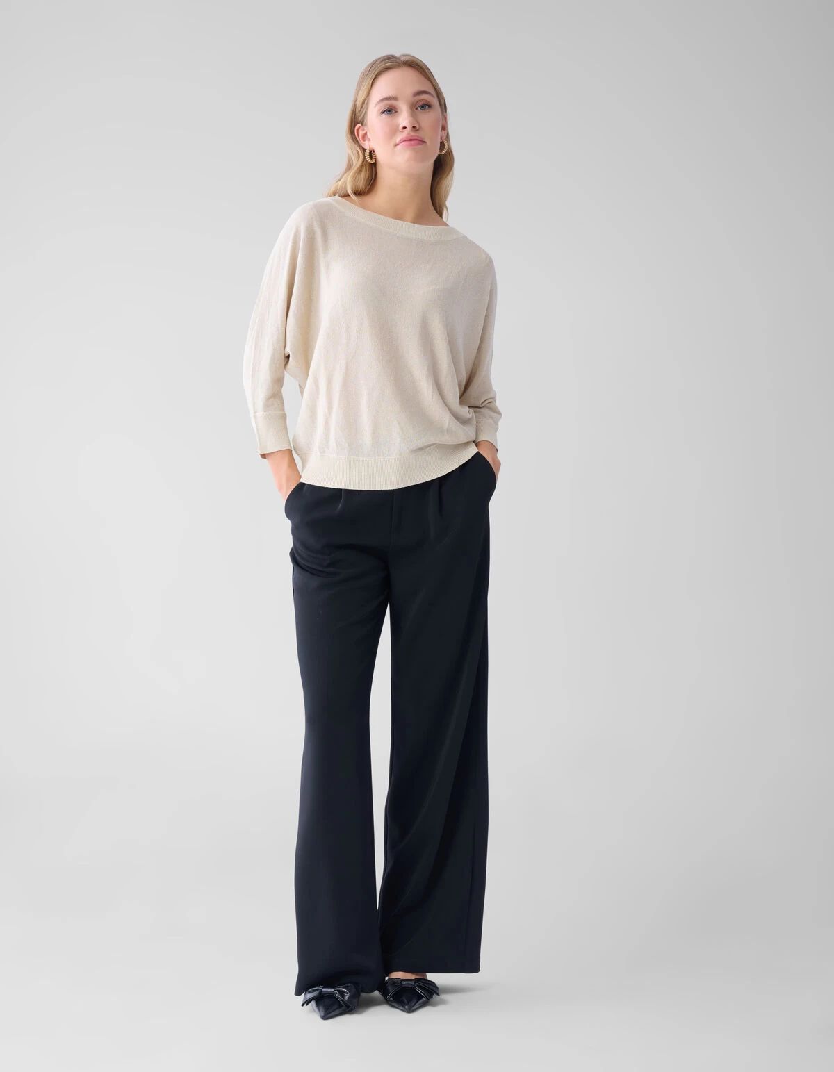 Glitter Vleermuismouwen Trui Beige 1 Glitter Vleermuismouwen Trui Beige