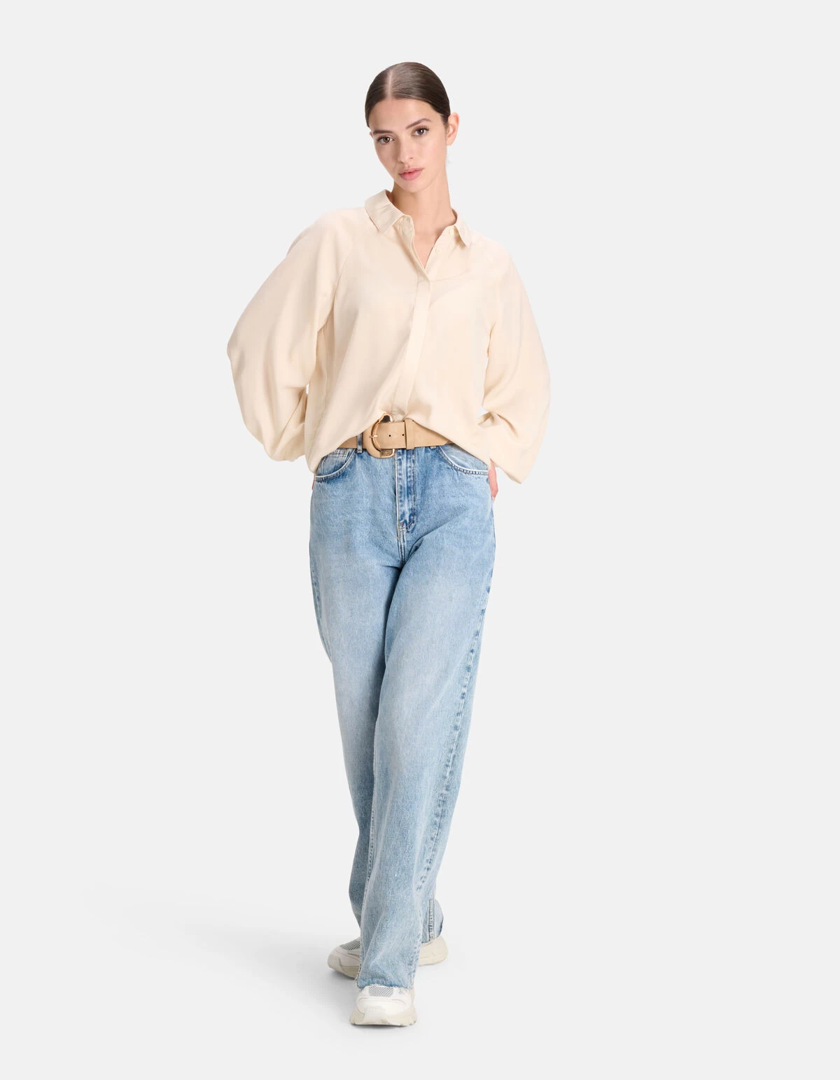 Soepelvallende Blouse Gebroken Wit 1 Soepelvallende Blouse Gebroken Wit