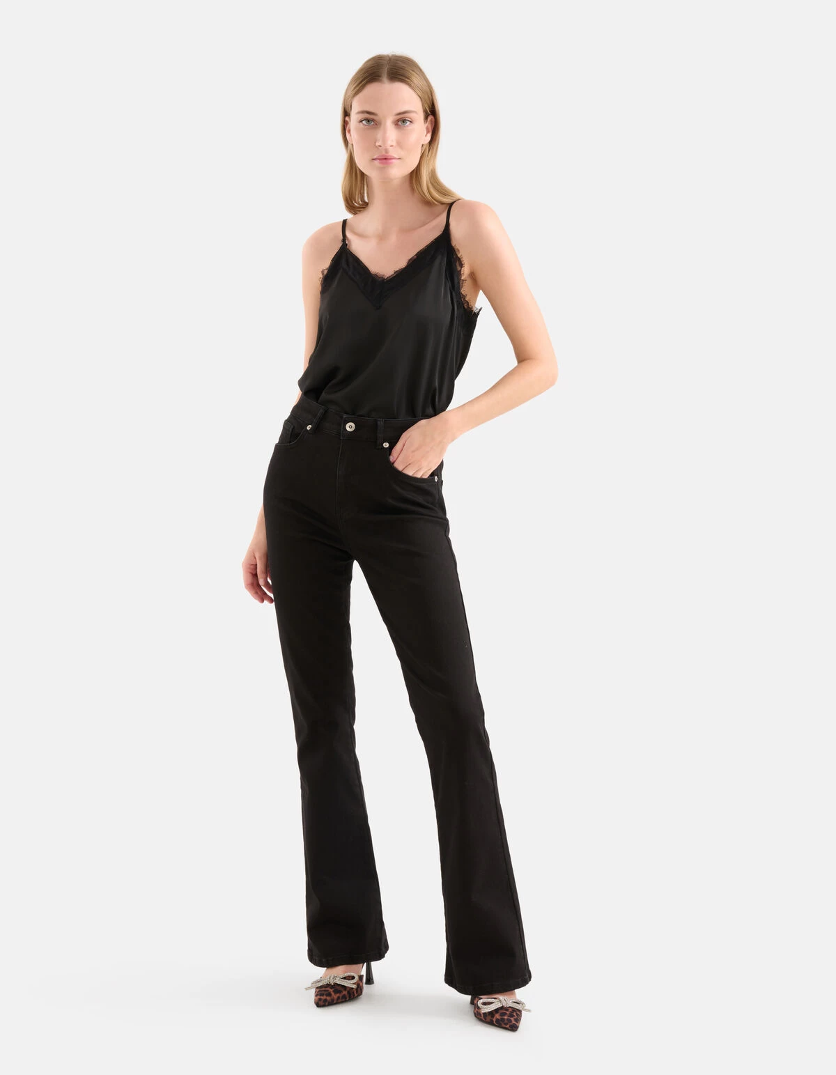 Flared Rinsed Denim Jeans Zwart 2 Flared Rinsed Denim Jeans Zwart - Afbeelding 2