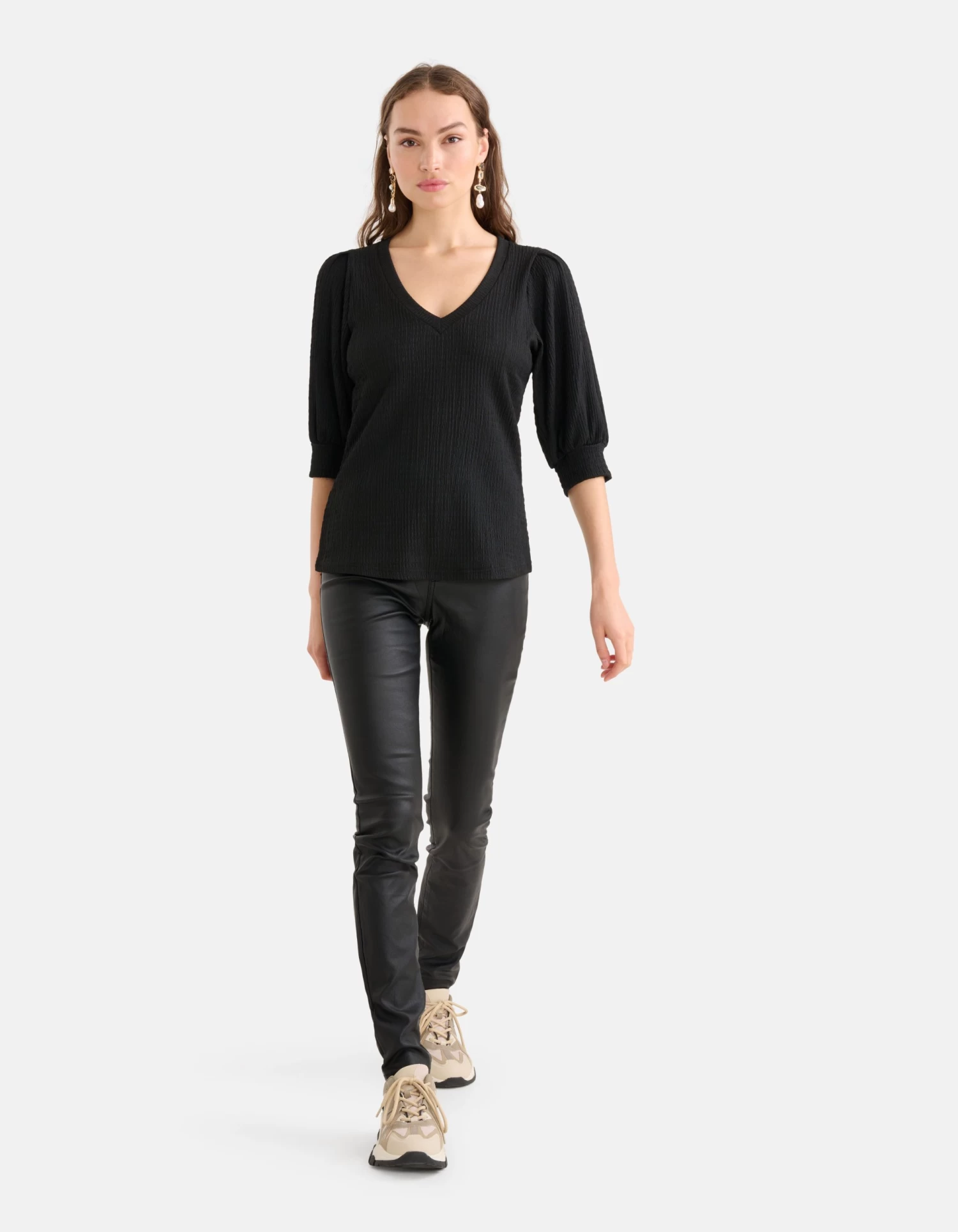 Crinkle V-hals Top Zwart 1 Crinkle V-hals Top Zwart