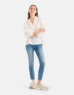 Broderie Blouse Gebroken Wit