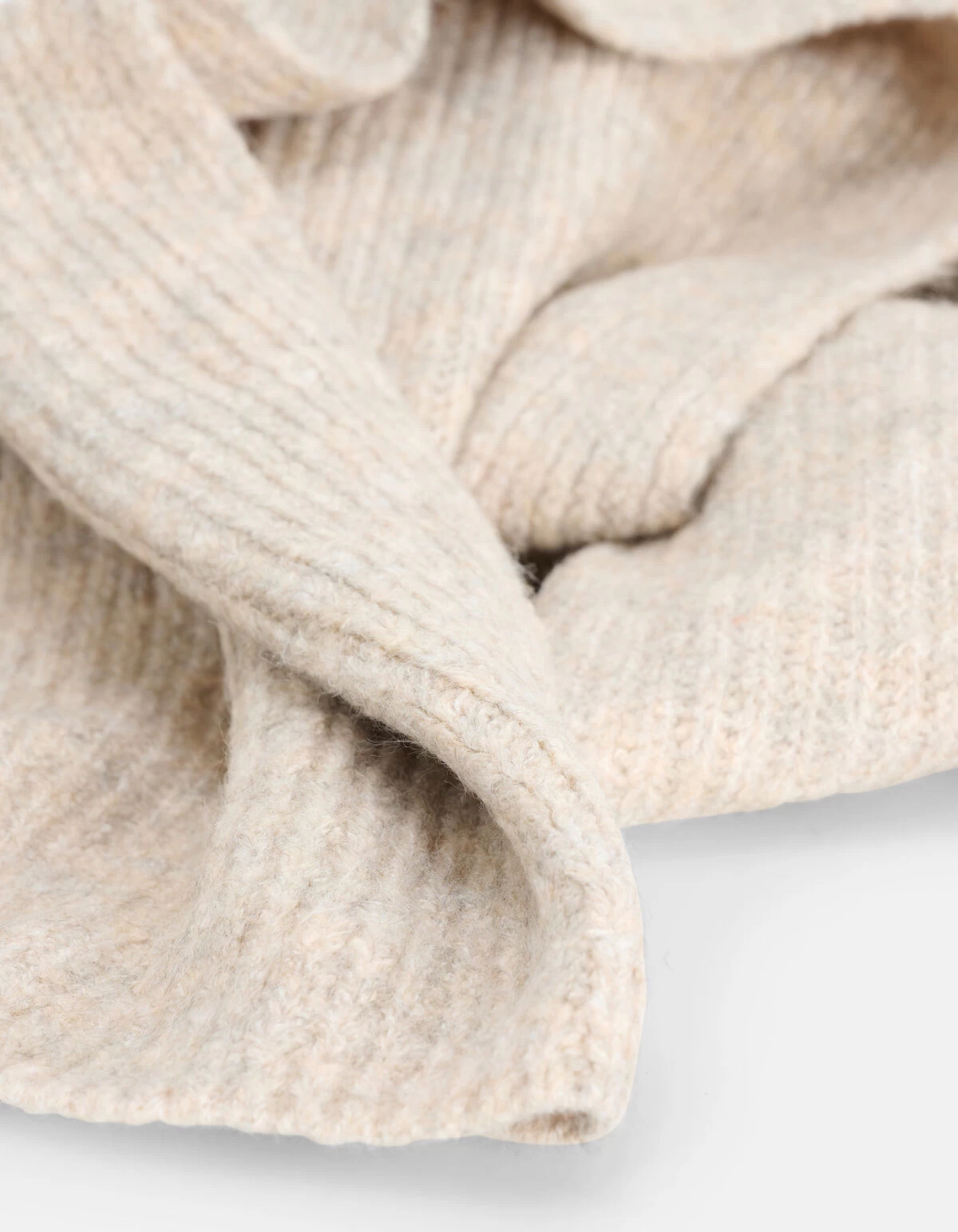 Gebreide Sjaal Beige 4 Gebreide Sjaal Beige - Afbeelding 4